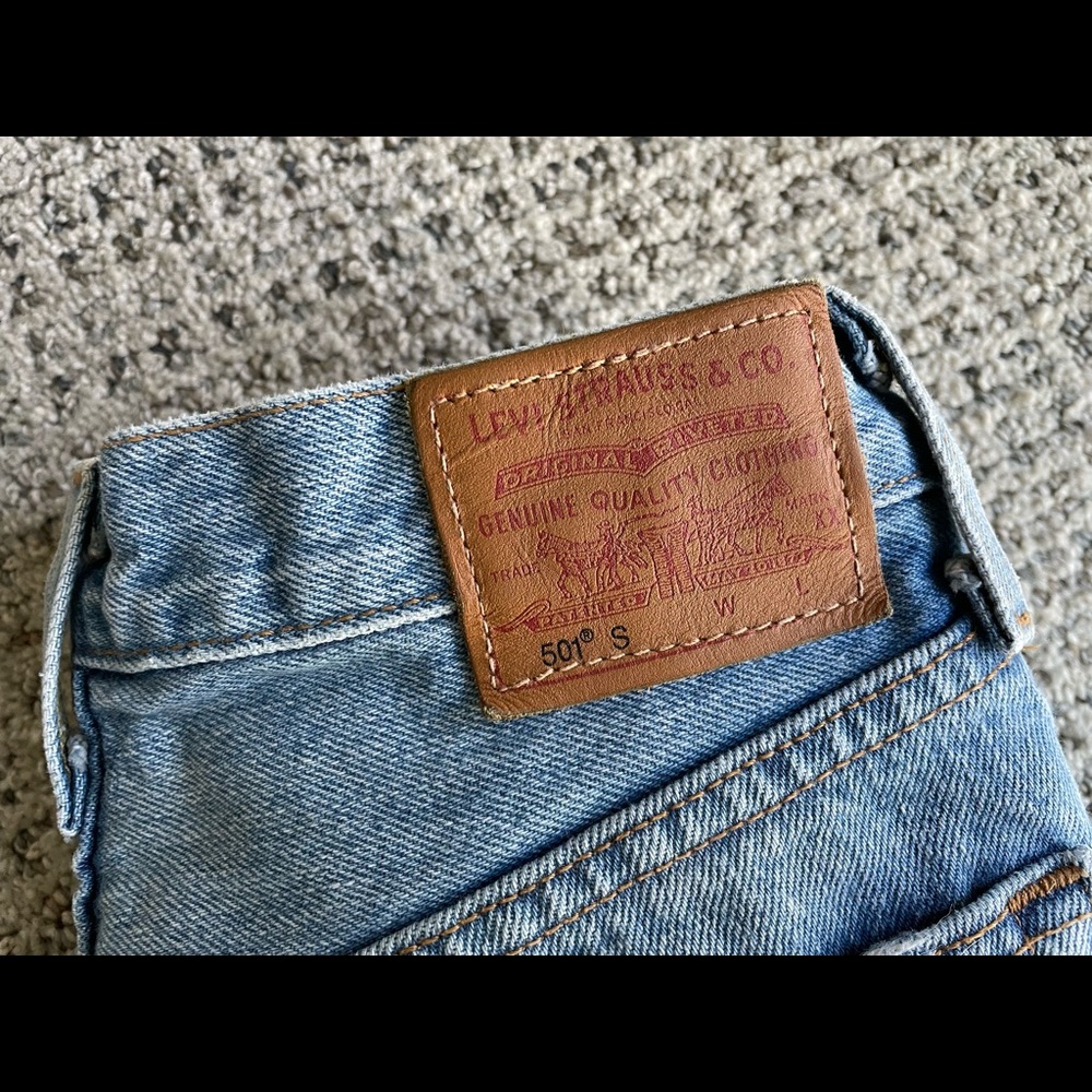 Levi's Premium 501 Jeans - Picture 5 of 7